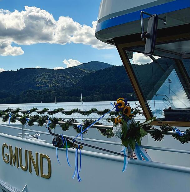 Auf dem Tegernsee schippert seit diesem Sommer ein neues E-Schiff.