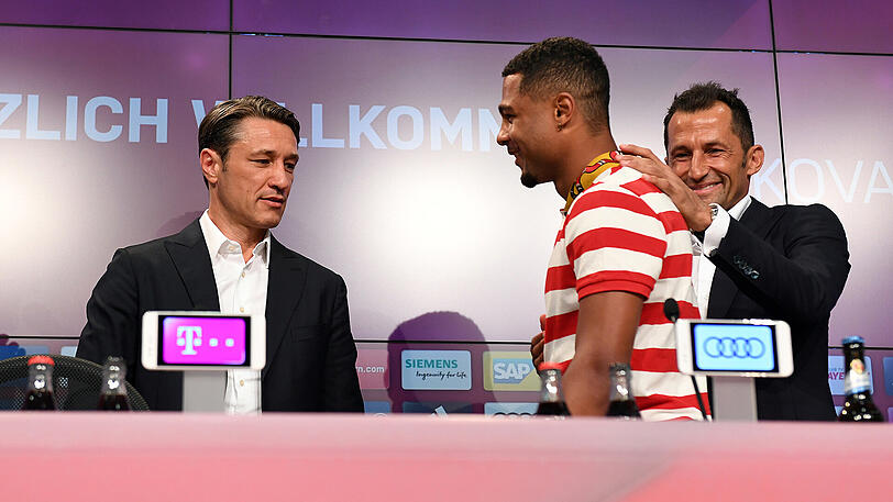 Am Montag wurden Trainer Niko Kovac und Serge Gnabry offiziell vorgestellt. Klicken Sie sich durch die Bilder.