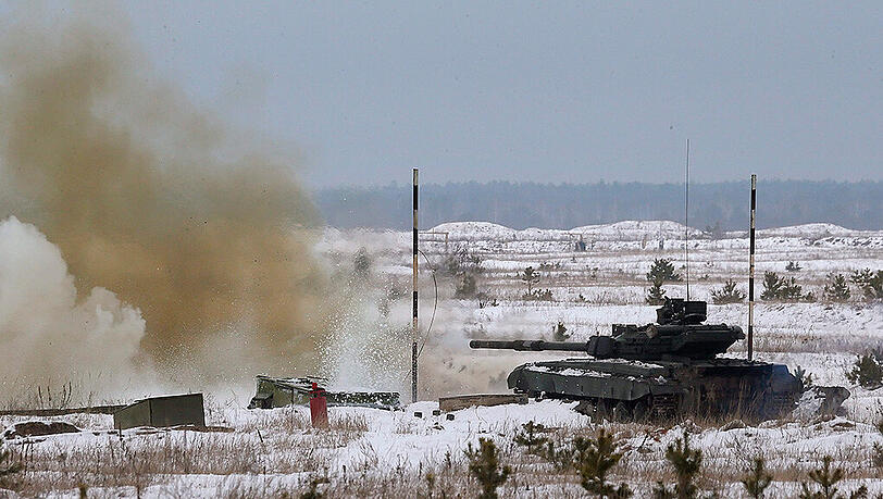 Die Waffenruhe rückt näher, aber geschossen wird weiterhin : Die Ostukraine bleibt eine Krisenregion. Die Waffenruhe rückt näher, aber geschossen wird weiterhin : Die Ostukraine bleibt eine Krisenregion.