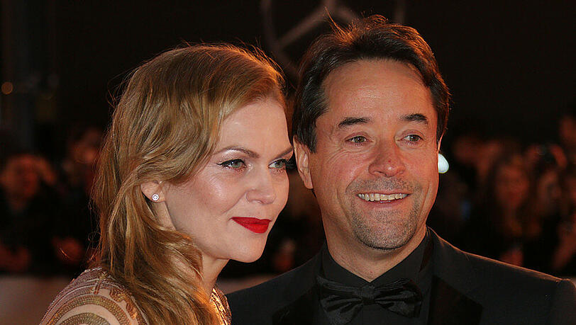 Anna Loos mit Ehemann Jan Josef Liefers bei der "Goldenen Kamera 2015" in Hamburg Anna Loos mit Ehemann Jan Josef Liefers bei der "Goldenen Kamera 2015" in Hamburg