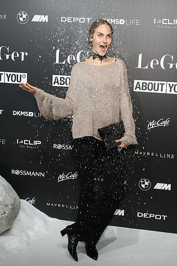 Elena Carriere