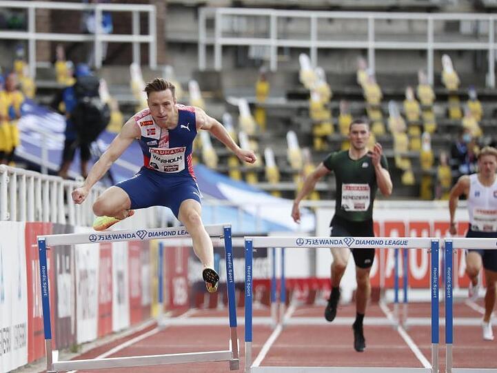 Karsten Warholm (l) hat seinen Europarekord über 400 Meter Hürden verbessert.