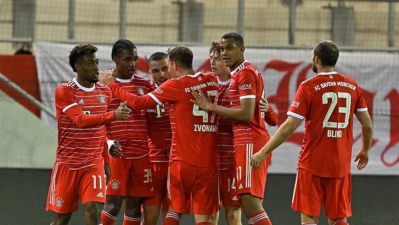 Der FC Bayern trennt sich im Testspiel von RB Salzburg mit 4:4.