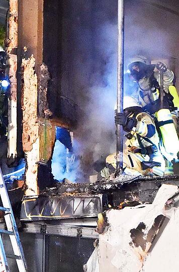 Der Brand ereignete sich in der Nacht auf Dienstag. Über Ursache und Schadenshöhe ist derzeit noch nichts genaueres bekannt.