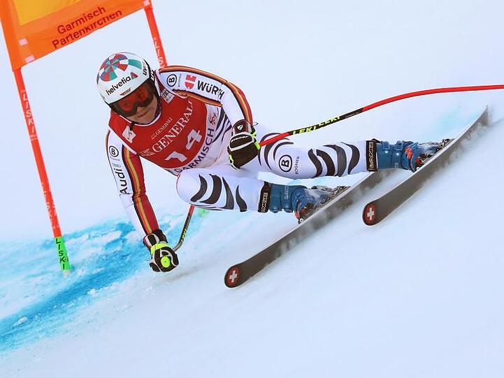 Viktoria Rebensburg aus Deutschland fährt im Training auf der Strecke. Foto: Karl-Josef Hildenbrand/dpa
