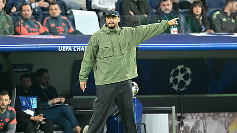 Die Ruhe an der Seitenlinie beim FC Bayern: Trainer Vincent Kompany.