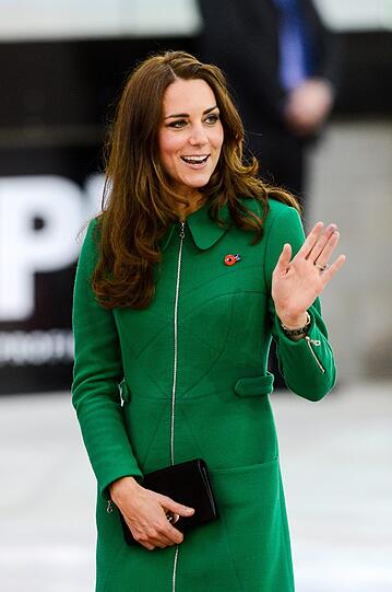 In leuchtendem Grün trat Kate in Cambridge auf.