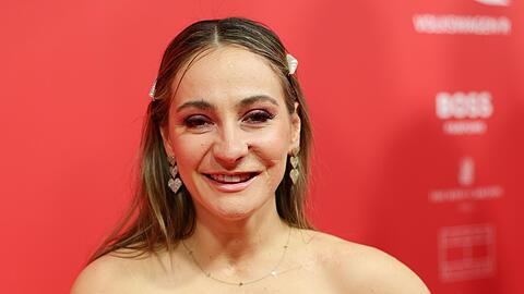 In einem Podcast spricht die ehemalige Leistungssportlerin Kristina Vogel &uuml;ber den Umgang mit ihren Narben.