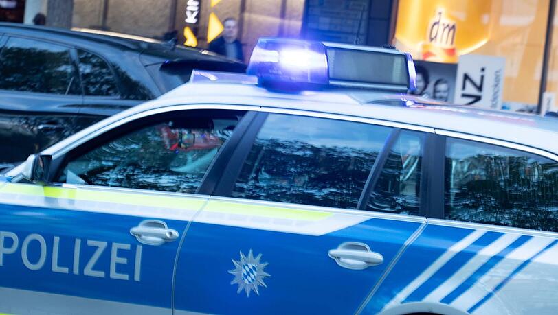Die Polizei konnte den mutmaßlichen Täter festnehmen. Die Polizei konnte den mutmaßlichen Täter festnehmen.