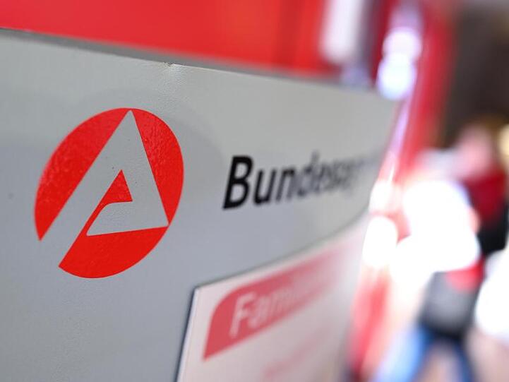 Im zweiten Quartal 2019 registrierte das Institut für Arbeitsmarkt- und Berufsforschung 1,39 Millionen offene Stellen.