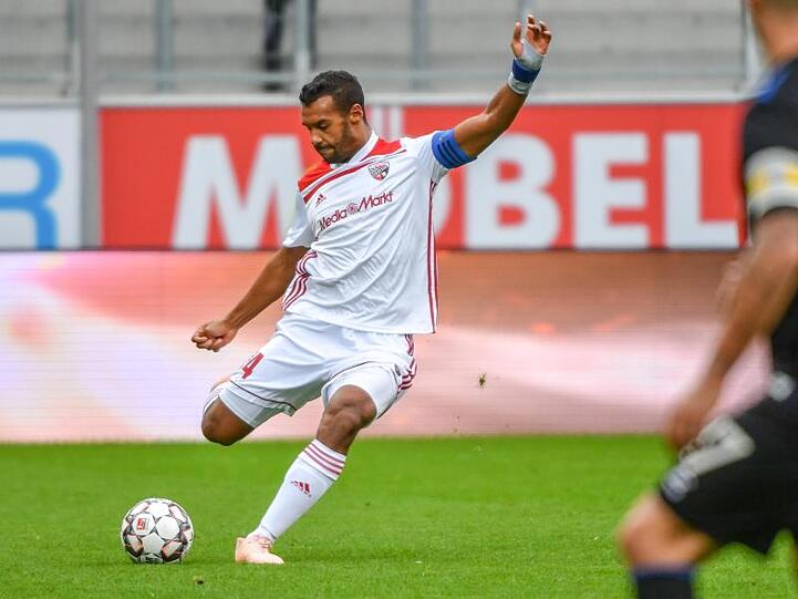 Marvin Matip am Ball. Foto: Armin Weigel/Archivbild