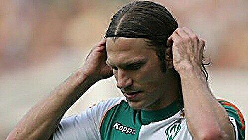 Wird für seinen Ausraster zur Kasse gebeten: Torsten Frings. Wird für seinen Ausraster zur Kasse gebeten: Torsten Frings.