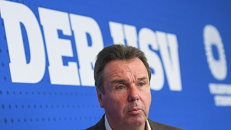 Heribert Bruchagen am Mittwoch bei seiner offiziellen Vorstellung: Der langjährige Manager von Eintracht Frankfurt war seit Sommer beim Pay-TV-Sender Sky als Experte im Einsatz. Heribert Bruchagen am Mittwoch bei seiner offiziellen Vorstellung: Der langjährige Manager von Eintracht Frankfurt war seit Sommer beim Pay-TV-Sender Sky als Experte im Einsatz.