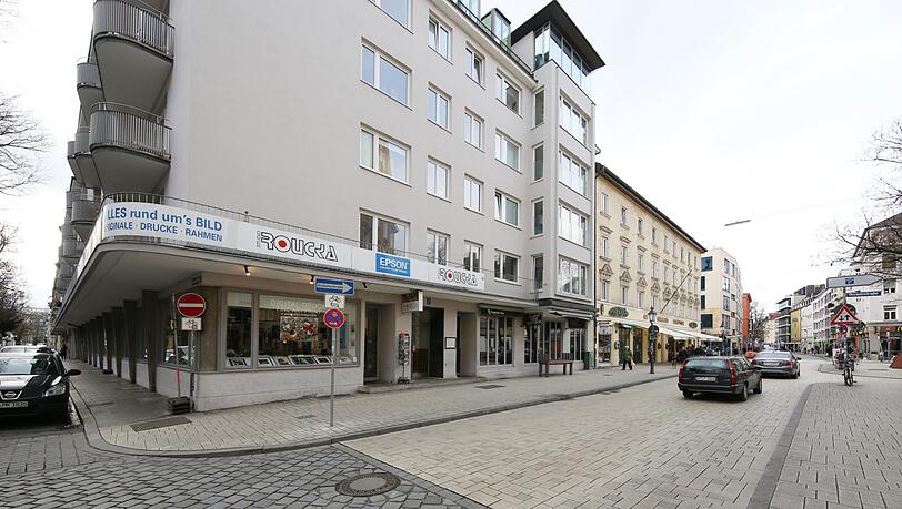 Der Vermieter will den Laden an der Feilitzschstraße 14 (Wedekindplatz)sanieren – und vom nächsten Mieter deutlich mehr Miete kassieren. Der Vermieter will den Laden an der Feilitzschstraße 14 (Wedekindplatz)sanieren – und vom nächsten Mieter deutlich mehr Miete kassieren.