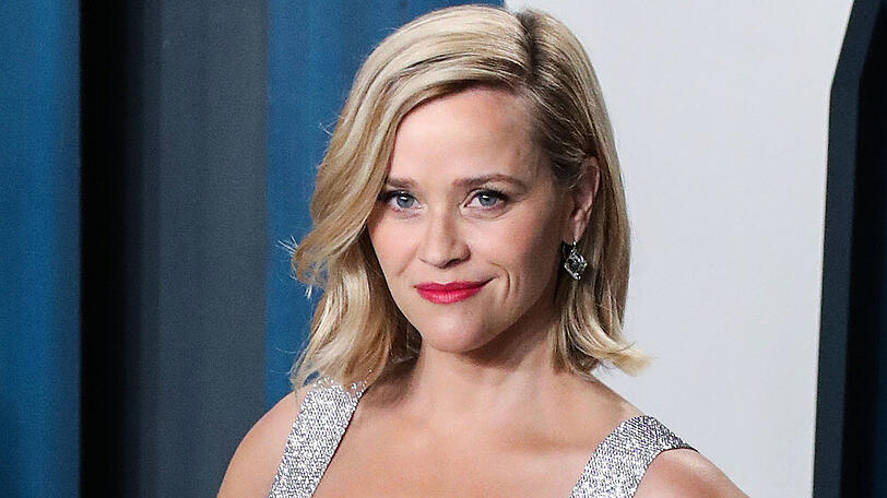 Reese Witherspoon hat eine neue Social-Media-Challenge gestartet.
