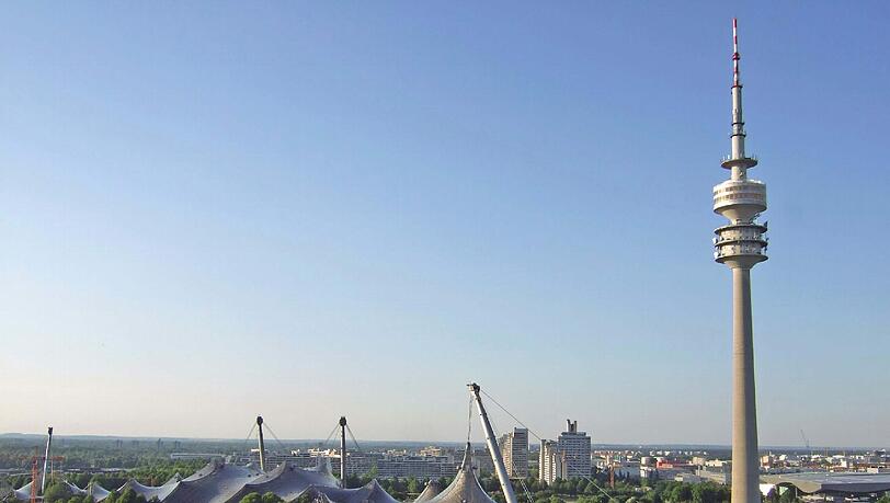 Der Olympiapark im Norden der Stadt. Der Olympiapark im Norden der Stadt.