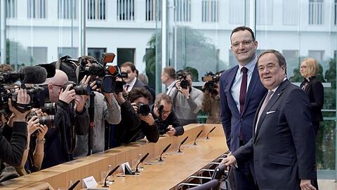 Jens Spahn als Stellvertreter und Armin Laschet als Parteichef? Das Duo aus NRW hat einen gemeinsamen Plan.
