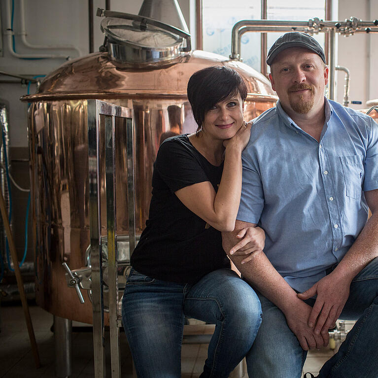 Der Anfang: Auf 130 Quadratmetern, in einer ehemaligen Schmiede in Hadern, haben Thomas und Marta Girg mit ihrer Bio-Brauerei begonnen. Die Sudkessel damals: noch ziemlich klein.