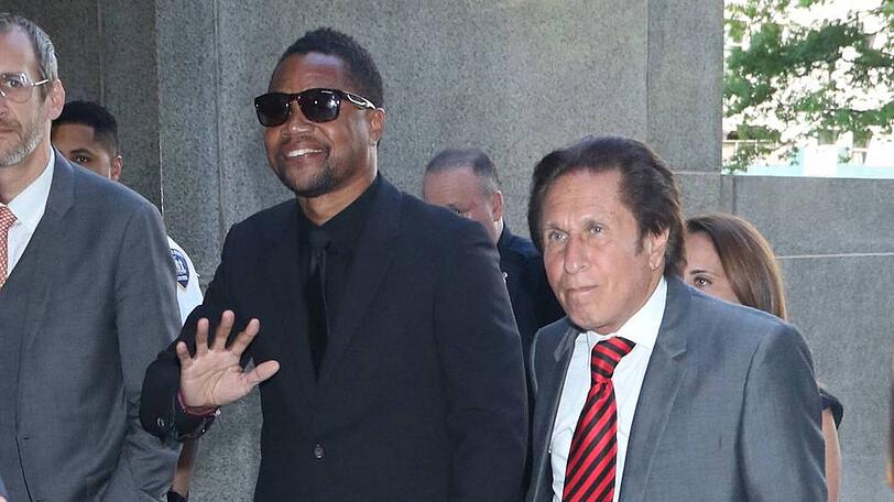 Cuba Gooding Jr. (l.) mit seinen Anwälten auf dem Weg zu einer Anhörung im vergangenen Juni