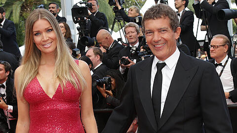 Da freuen sich zwei: Antonio Banderas und Nicole Kimpel auf dem roten Teppich von Cannes