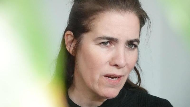 Die Theaterregisseurin Karen Breece hat sich intensiv mit Rechtsextremismus beschäftigt und ein Stück darüber geschrieben Die Theaterregisseurin Karen Breece hat sich intensiv mit Rechtsextremismus beschäftigt und ein Stück darüber geschrieben