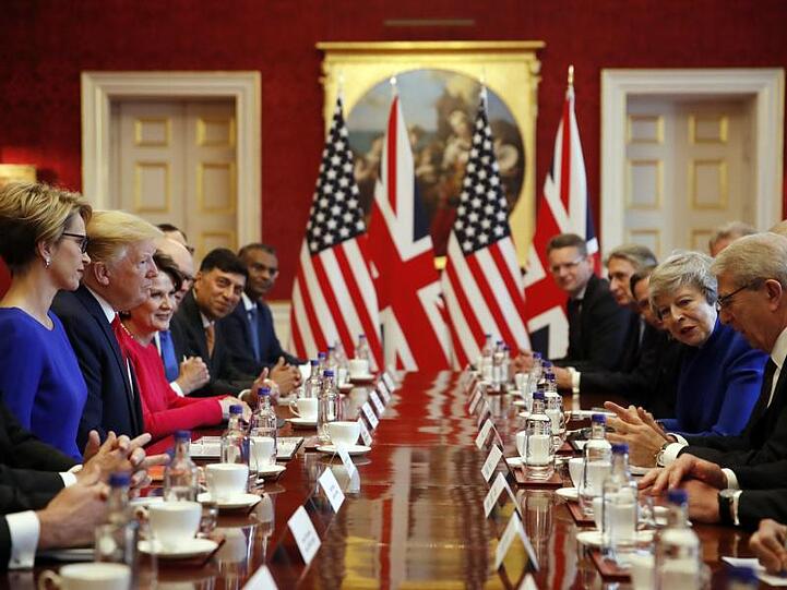 Der US-Präsident zu Gast im Regierungssitz Downing Street. Trumps Verhältnis zur scheidenden Premierministerin Theresa May wurde immer wieder erschüttert von dessen öffentlicher Kritik am Brexit-Kurs der Regierungschefin.