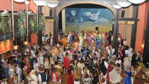 Fasching ist in: So voll war's beim Gauklerball im Künstlerhaus Fasching ist in: So voll war's beim Gauklerball im Künstlerhaus