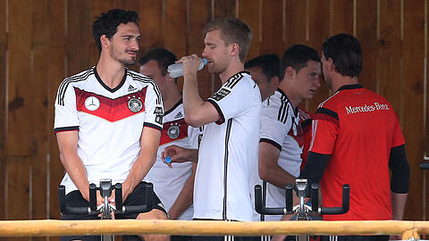 Wurden 2014 gemeinsam Weltmeister: Mats Hummels (l.) und Per Mertesacker.