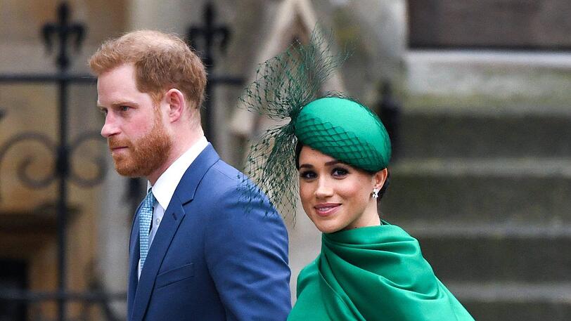 Schneller Gang zu Kirche: Meghan und Harry beim letzten offiziellen Auftritt als Royal.