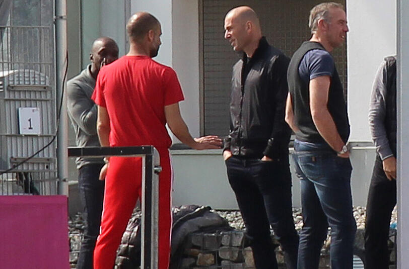Zinedine Zidane, Willy Sagnol und Co. am Trainingsgelände des FC Bayern an der Säbener Straße.