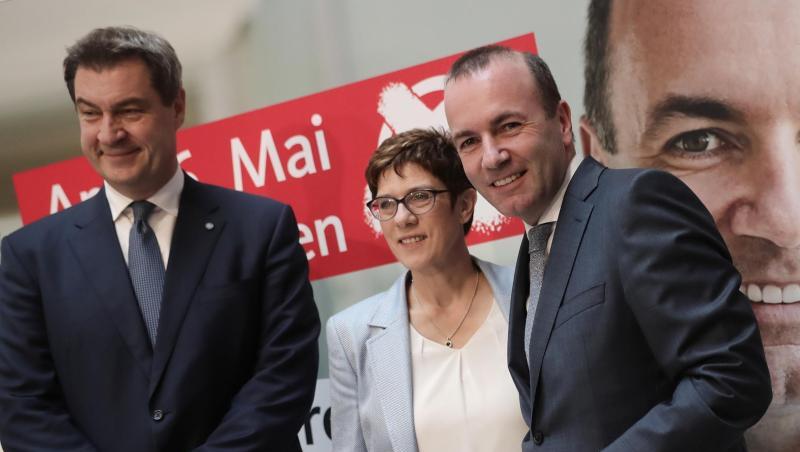 Markus Söder (CSU), Annegret Kramp-Karrenbauer (CDU) und Manfred Weber (CSU) (l-r). Foto: Michael Kappeler Markus Söder (CSU), Annegret Kramp-Karrenbauer (CDU) und Manfred Weber (CSU) (l-r). Foto: Michael Kappeler