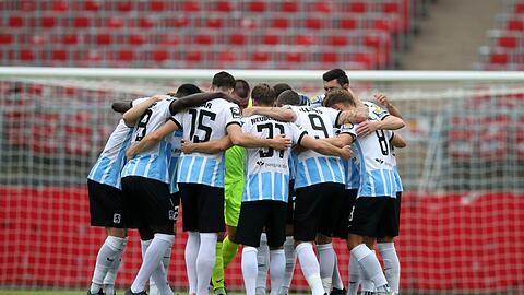 Auf sie mit Löwen-Gebrüll und Zusammengehörigkeitsgefühl: Der TSV 1860 startet gegen die Würzburger Kickers in die neue Drittliga-Saison.