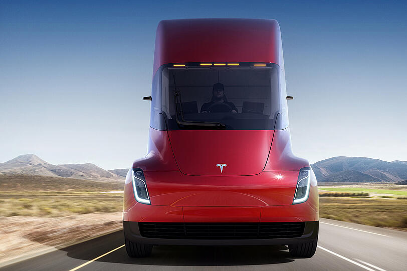 Das Model S in XXL: Die Produktion des elektrisch angetriebenen 40-Tonners Semi soll 2019 beginnen.