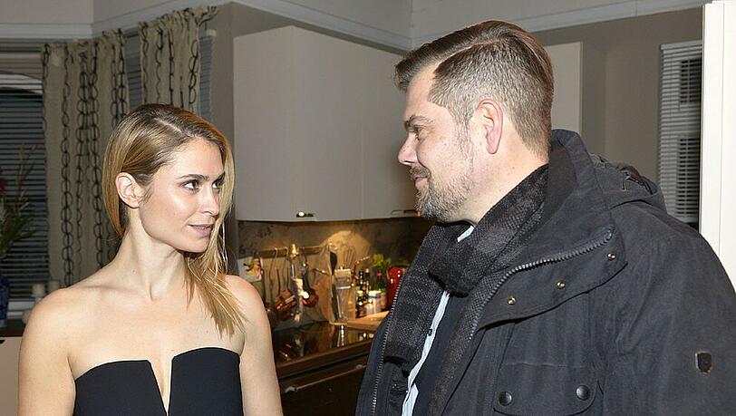 "GZSZ": Leon gibt nichts auf die Gerüchte um Sophie. "GZSZ": Leon gibt nichts auf die Gerüchte um Sophie.