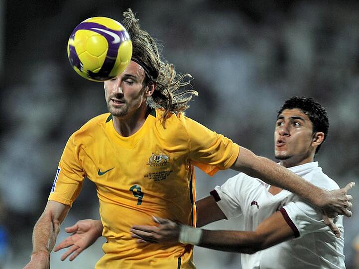 Ebenfalls bald 30 und nach wie vor kein Löwe: der langmähnige Ex-Wunschspieler des TSV 1860, Australier Joshua Kennedy. Seinen Geburtstag könnte er in Japan feiern, wo er seit 2009 für den Verein Nagoya Grampus spielt.
