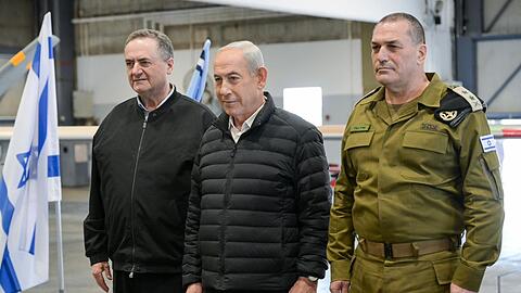 Israels F&uuml;hrung will die Angriffe im Iran fortsetzen.