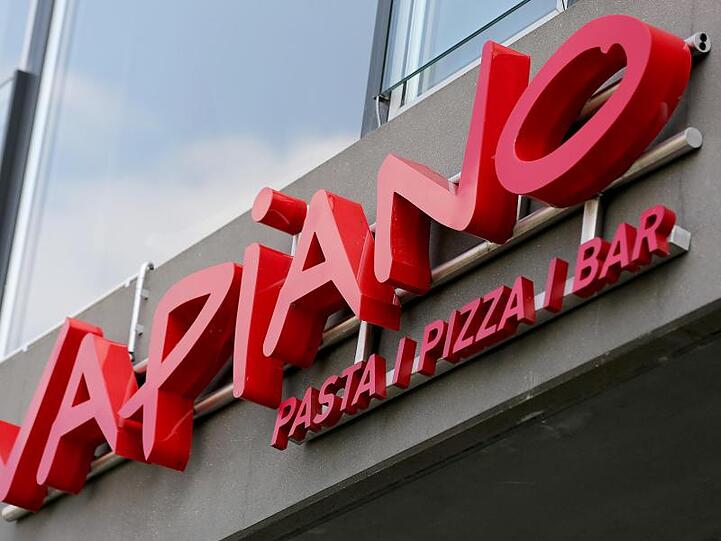 Für das Jahr 2019 plane Vapiano 10 bis 15 Neueröffnungen und somit eine deutliche Verlangsamung der bisherigen Expansionsgeschwindigkeit, heißt es in einer Mitteilung.