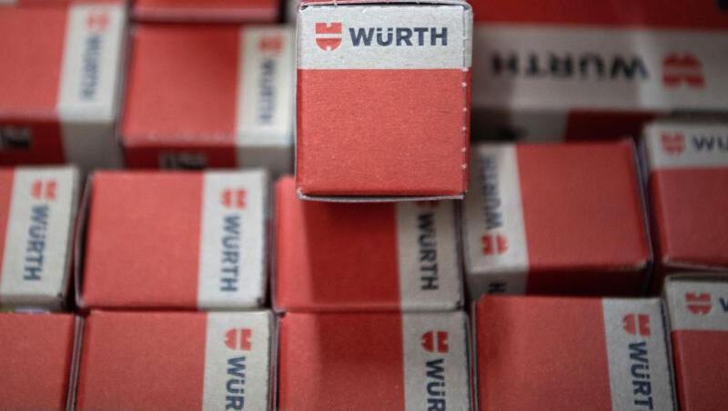 Würth verkauft Befestigungs- und Montagetechnik an Handwerks- und Industriebetriebe. Würth verkauft Befestigungs- und Montagetechnik an Handwerks- und Industriebetriebe.
