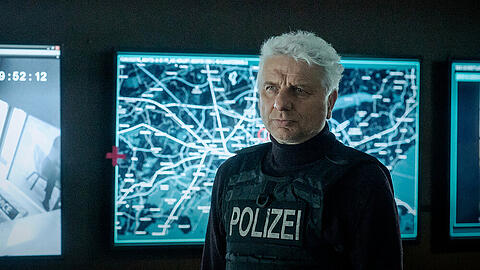 "Tatort: Unklare Lage": Kommissar Leitmayr (Udo Wachtveitl) versucht sich im Führungsstab ein Bild der Lage zu machen