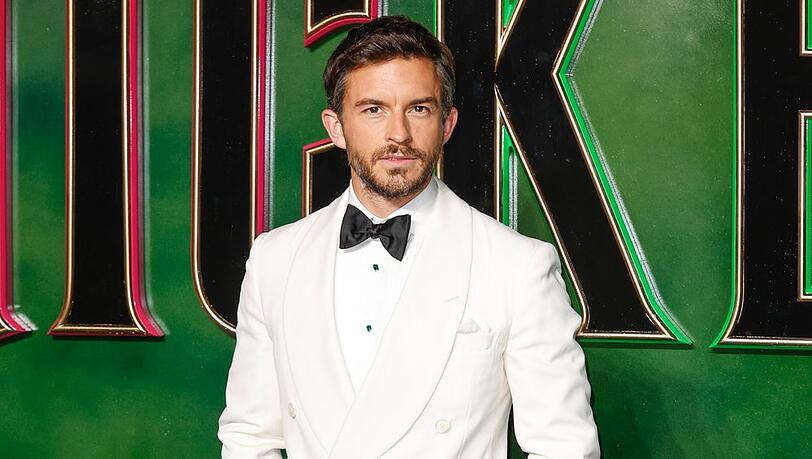 Jonathan Bailey bei der Premiere von "Wicked". Jonathan Bailey bei der Premiere von "Wicked".