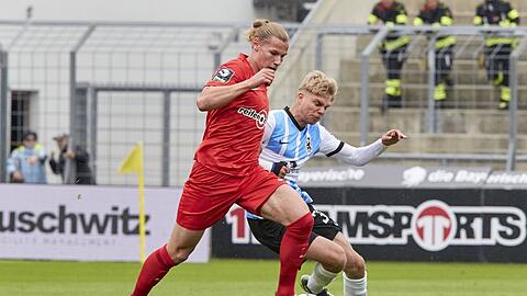 Wuchtig: Neulöwe Fynn Lakenmacher (l.).