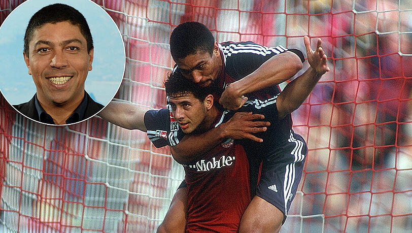 Spielten gemeinsam beim FC Bayern: Claudio Pizarro (unten) und Giovane Elber. Spielten gemeinsam beim FC Bayern: Claudio Pizarro (unten) und Giovane Elber.