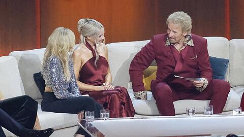 Shirin David hat sich bei "Wetten, dass..?" einen unpassenden Kommentar von Thomas Gottschalk nicht gefallen lassen.