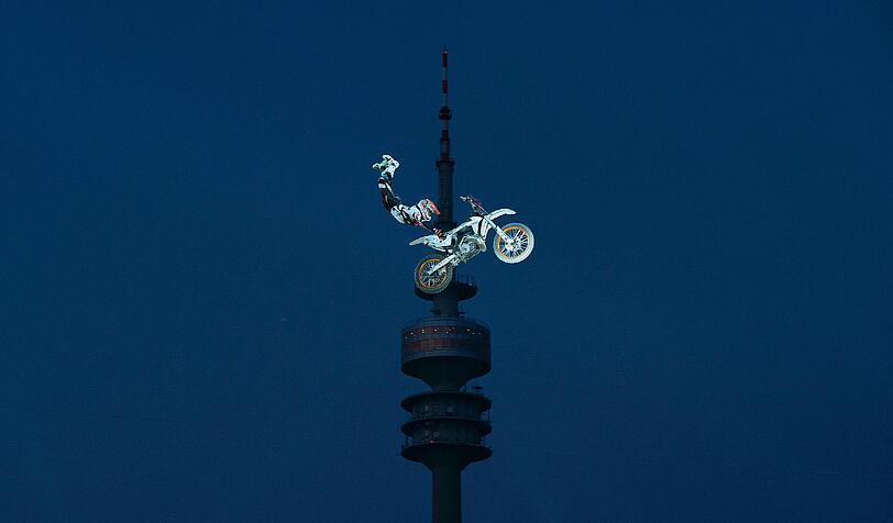 Der Freestyle-Motocross-Fahrer Hannes Ackermann. Das Rennen der Red-Bull-X-Fighters-World-Tour 2012 findet am Samstag statt