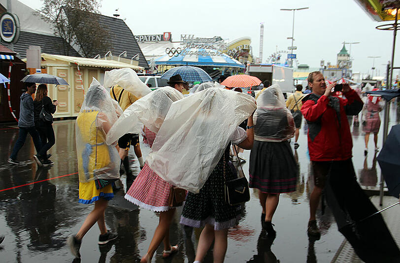 Impressionen von der Regen-Wiesn 2016.