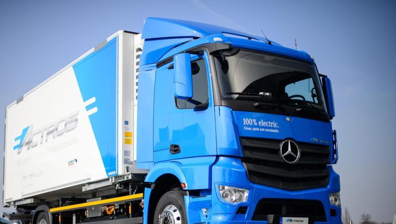 Der Elektro-Lastwagen eActros von Mercedes-Benz. Der Auto- und Lastwagenbauer will seinen ersten Elektro-Lkw ab 2021 in Serie fertigen. Der Elektro-Lastwagen eActros von Mercedes-Benz. Der Auto- und Lastwagenbauer will seinen ersten Elektro-Lkw ab 2021 in Serie fertigen.