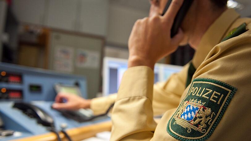 Am Samstagvormittag waren einige Polizeidienststellen in Bayern telefonisch nicht erreichbar. (Symbolfoto)
