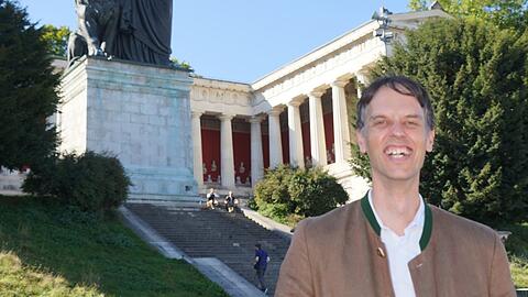 Magnus Müller-Rischart auf der Theresienwiese. Den Lorbeerkranz der Bavaria wird er in Zukunft immer im Blick haben. Den kann man nämlich von der neuen Backstube aus sehen.
