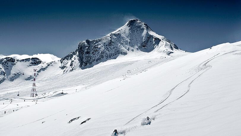 Endlich wieder Schnee! Das Skigebiet am Kitzsteinhorn bei Kaprun. Endlich wieder Schnee! Das Skigebiet am Kitzsteinhorn bei Kaprun.