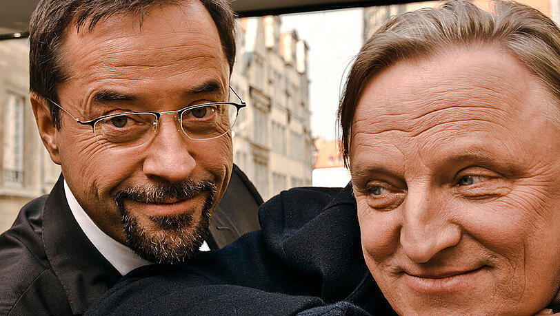 Dieser Krimi ist längst Kult: Der Pathologe Professor Karl-Friedrich Boerne (Jan Josef Liefers, l.) und Hauptkommissar Frank Thiel (Axel Prahl) ermitteln für den WDR im "Tatort" in Münster Dieser Krimi ist längst Kult: Der Pathologe Professor Karl-Friedrich Boerne (Jan Josef Liefers, l.) und Hauptkommissar Frank Thiel (Axel Prahl) ermitteln für den WDR im "Tatort" in Münster